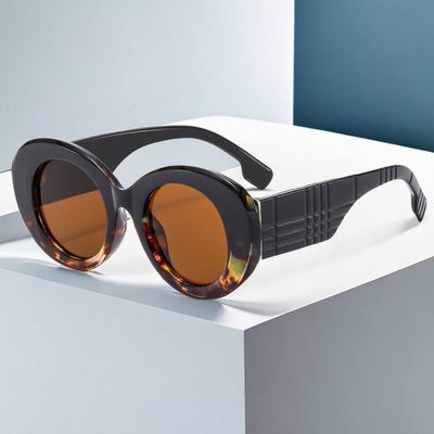 Okulary przeciwsłoneczne damskie STYLION ze sklepu: Stylion w kategorii: Okulary przeciwsłoneczne damskie - zdjęcie 4D4DD33-06F-2088_8576