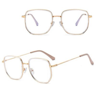 Okulary korekcyjne damskie ze sklepu: Stylion w kategorii: Okulary korekcyjne damskie - zdjęcie 4D4DD33-06F-2088_8699