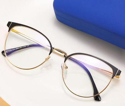 Okulary zerówki STYLION ze sklepu: Stylion w kategorii: Okulary zerówki damskie - zdjęcie 4D4DD33-06F-2088_8706