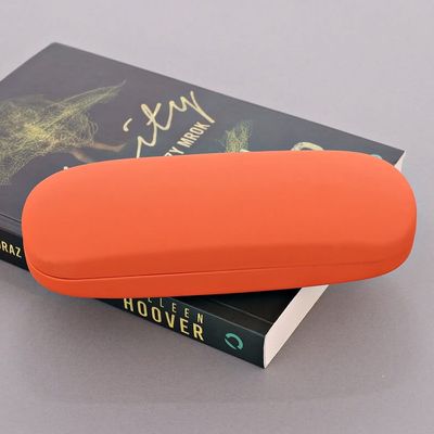 Etui ze sklepu: Stylion w kategorii: Etui - zdjęcie 4D4DD33-06F-2088_8762