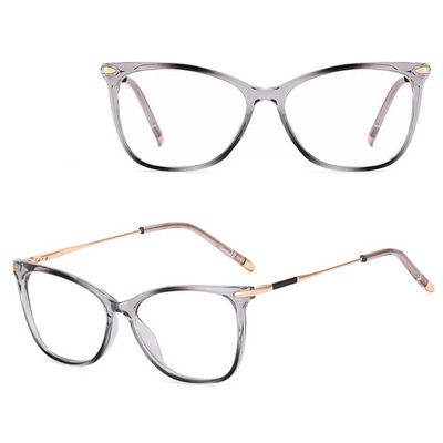 Okulary korekcyjne damskie ze sklepu: Stylion w kategorii: Okulary korekcyjne damskie - zdjęcie 4D4DD33-06F-2088_8784