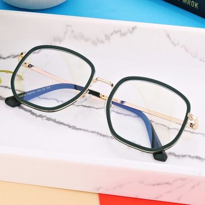 STYLION - Okulary zerówki ze sklepu: Stylion w kategorii: Okulary zerówki damskie - zdjęcie 4D4DD33-06F-2088_8938