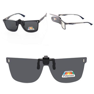 Okulary przeciwsłoneczne ze sklepu: Stylion w kategorii: Okulary przeciwsłoneczne męskie - zdjęcie 4D4DD33-06F-2088_8988