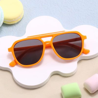 Okulary przeciwsłoneczne STYLION ze sklepu: Stylion w kategorii: Okulary przeciwsłoneczne męskie - zdjęcie 4D4DD33-06F-2088_9434