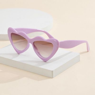 Okulary przeciwsłoneczne damskie ze sklepu: Stylion w kategorii: Okulary przeciwsłoneczne damskie - zdjęcie 4D4DD33-06F-2088_9456