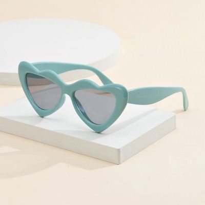 Okulary przeciwsłoneczne damskie ze sklepu: Stylion w kategorii: Okulary przeciwsłoneczne damskie - zdjęcie 4D4DD33-06F-2088_9457