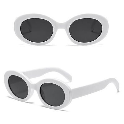 Okulary przeciwsłoneczne damskie ze sklepu: Stylion w kategorii: Okulary przeciwsłoneczne damskie - zdjęcie 4D4DD33-06F-2088_9476