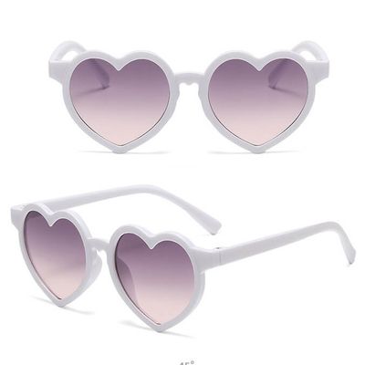 Okulary przeciwsłoneczne damskie ze sklepu: Stylion w kategorii: Okulary przeciwsłoneczne damskie - zdjęcie 4D4DD33-06F-2088_9483