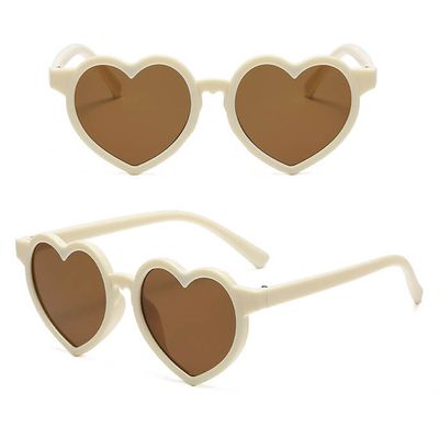 Okulary przeciwsłoneczne damskie ze sklepu: Stylion w kategorii: Okulary przeciwsłoneczne damskie - zdjęcie 4D4DD33-06F-2088_9484