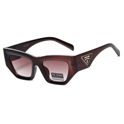 Okulary przeciwsłoneczne damskie ze sklepu: Stylion w kategorii: Okulary przeciwsłoneczne damskie - zdjęcie 4D4DD33-06F-2088_9497