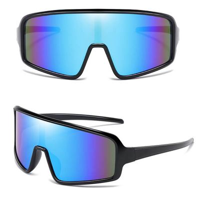 Okulary przeciwsłoneczne ze sklepu: Stylion w kategorii: Okulary przeciwsłoneczne męskie - zdjęcie 4D4DD33-06F-2088_9506