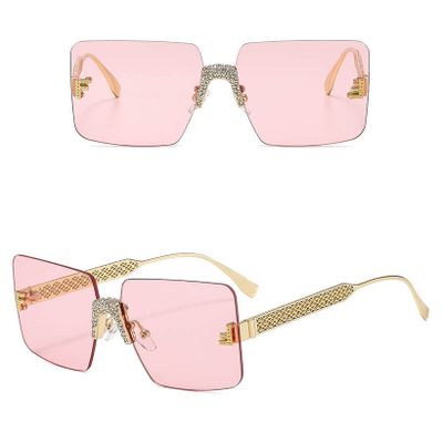 Okulary przeciwsłoneczne damskie ze sklepu: Stylion w kategorii: Okulary przeciwsłoneczne damskie - zdjęcie 4D4DD33-06F-2088_9564