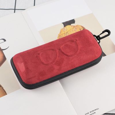 Etui STYLION ze sklepu: Stylion w kategorii: Etui - zdjęcie 4D4DD33-06F-2088_9587