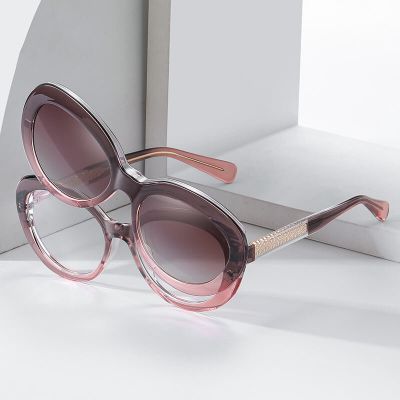 Okulary przeciwsłoneczne damskie ze sklepu: Stylion w kategorii: Okulary przeciwsłoneczne damskie - zdjęcie 4D4DD33-06F-2088_9727