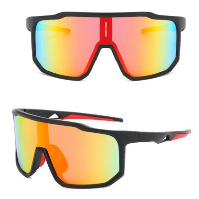 Okulary przeciwsłoneczne ze sklepu: Stylion w kategorii: Okulary przeciwsłoneczne męskie - zdjęcie 4D4DD33-06F-2088_9790