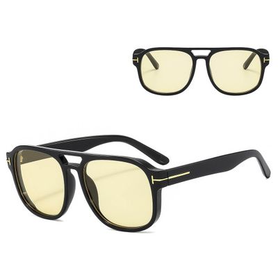 Okulary przeciwsłoneczne ze sklepu: Stylion w kategorii: Okulary przeciwsłoneczne męskie - zdjęcie 4D4DD33-06F-2088_9798