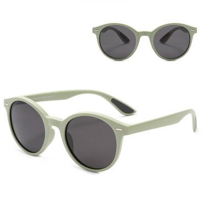 Okulary przeciwsłoneczne ze sklepu: Stylion w kategorii: Okulary przeciwsłoneczne męskie - zdjęcie 4D4DD33-06F-2088_9813