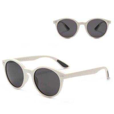 Okulary przeciwsłoneczne ze sklepu: Stylion w kategorii: Okulary przeciwsłoneczne męskie - zdjęcie 4D4DD33-06F-2088_9814