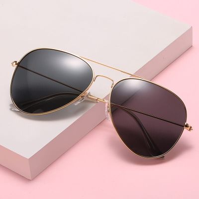 Okulary przeciwsłoneczne STYLION ze sklepu: Stylion w kategorii: Okulary przeciwsłoneczne męskie - zdjęcie 4D4DD33-06F-2088_9929