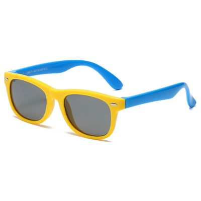 Okulary przeciwsłoneczne STYLION ze sklepu: Stylion w kategorii: Okulary przeciwsłoneczne męskie - zdjęcie 4D4DD33-06F-2088_9940