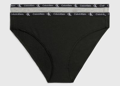 Majtki damskie z napisami Calvin Klein ze sklepu: Darbut w kategorii: Majtki damskie - zdjęcie 4EFD8BE-A55-9847_25608