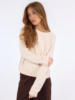 Sweter damski casual Mohito ze sklepu: Mohito w kategorii: Swetry damskie - zdjęcie 55A556F-010-6967_002IP