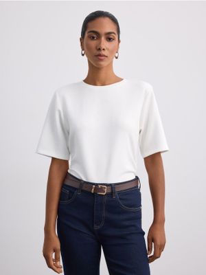 Bluzka damska wiosenna casual Mohito ze sklepu: Mohito w kategorii: Bluzki damskie - zdjęcie 55A556F-010-6967_042MM