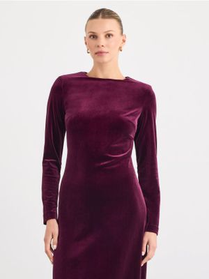 Sukienka casual Mohito ze sklepu: Mohito w kategorii: Sukienki - zdjęcie 55A556F-010-6967_043LA