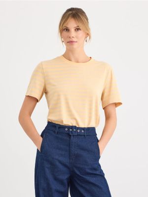Bluzka damska casual Mohito ze sklepu: Mohito w kategorii: Bluzki damskie - zdjęcie 55A556F-010-6967_046MM