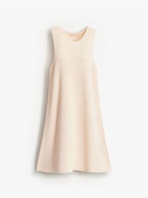 Sukienka casual Mohito ze sklepu: Mohito w kategorii: Sukienki - zdjęcie 55A556F-010-6967_047IP
