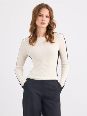 Sweter damski casualowy Mohito ze sklepu: Mohito w kategorii: Swetry damskie
