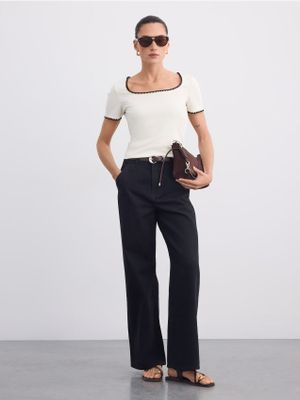 Jeansy damskie Mohito ze sklepu: Mohito w kategorii: Jeansy damskie - zdjęcie 55A556F-010-6967_076KG