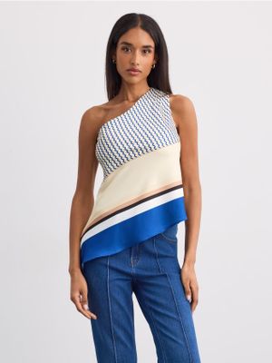 Bluzka damska casual Mohito ze sklepu: Mohito w kategorii: Bluzki damskie - zdjęcie 55A556F-010-6967_087KU