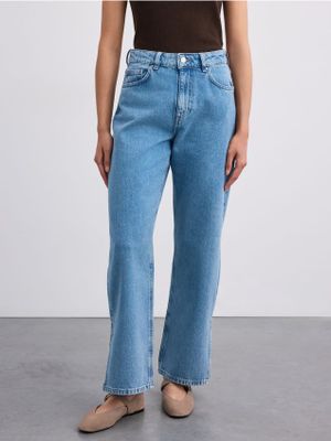 Jeansy damskie na wiosnę Mohito ze sklepu: Mohito w kategorii: Jeansy damskie - zdjęcie 55A556F-010-6967_090KG