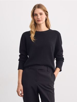 Sweter damski casual Mohito ze sklepu: Mohito w kategorii: Swetry damskie - zdjęcie 55A556F-010-6967_158KH