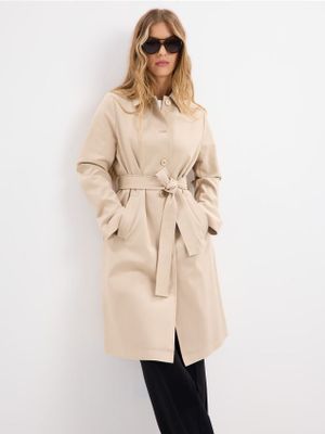 Płaszcz damski casual Mohito ze sklepu: Mohito w kategorii: Płaszcze damskie - zdjęcie 55A556F-010-6967_170IM