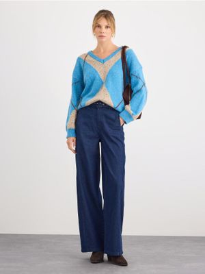 Sweter damski casual Mohito ze sklepu: Mohito w kategorii: Swetry damskie - zdjęcie 55A556F-010-6967_198ME