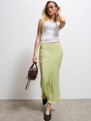 Spódnica casual Mohito ze sklepu: Mohito w kategorii: Spódnice - zdjęcie 55A556F-010-6967_218IS