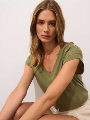 Bluzka damska casual Mohito ze sklepu: Mohito w kategorii: Bluzki damskie - zdjęcie 55A556F-010-6967_271GG