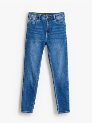 Jeansy damskie casual Mohito ze sklepu: Mohito w kategorii: Jeansy damskie - zdjęcie 55A556F-010-6967_303FX