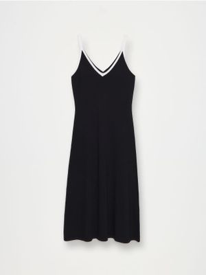 Mohito - Sukienka casual ze sklepu: Mohito w kategorii: Sukienki - zdjęcie 55A556F-010-6967_331EY