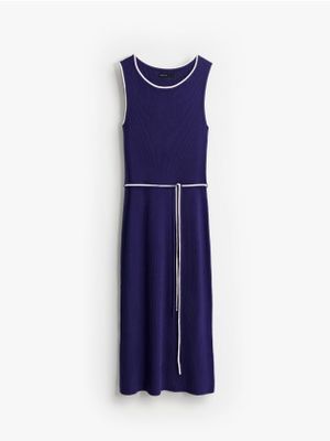 Sukienka casual Mohito ze sklepu: Mohito w kategorii: Sukienki - zdjęcie 55A556F-010-6967_386EQ