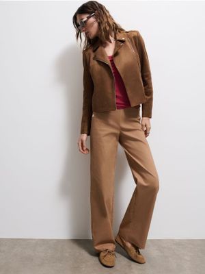 Spodnie damskie casual Mohito ze sklepu: Mohito w kategorii: Spodnie damskie - zdjęcie 55A556F-010-6967_388FK