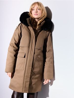 Parka damska casual Mohito ze sklepu: Mohito w kategorii: Parki damskie - zdjęcie 55A556F-010-6967_388HR