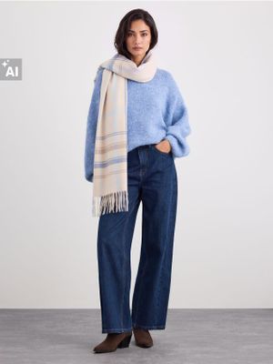 Sweter damski na zimę Mohito ze sklepu: Mohito w kategorii: Swetry damskie - zdjęcie 55A556F-010-6967_494LQ