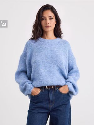 Sweter damski na zimę Mohito ze sklepu: Mohito w kategorii: Swetry damskie - zdjęcie 55A556F-010-6967_494LQ