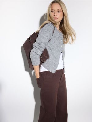 Sweter damski na zimę casual Mohito ze sklepu: Mohito w kategorii: Swetry damskie - zdjęcie 55A556F-010-6967_508EQ