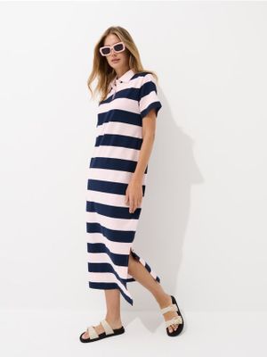 Sukienka casual Mohito ze sklepu: Mohito w kategorii: Sukienki - zdjęcie 55A556F-010-6967_520GR