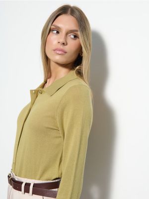 Sweter damski Mohito ze sklepu: Mohito w kategorii: Swetry damskie - zdjęcie 55A556F-010-6967_532EQ