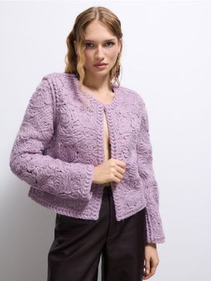 Sweter damski na zimę Mohito ze sklepu: Mohito w kategorii: Swetry damskie - zdjęcie 55A556F-010-6967_548EQ